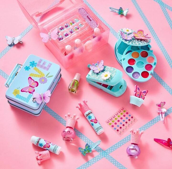 أكسسوارات وأدوات تجميل، "كليرز"