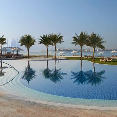 dtcm-dubai-tourism-performance-report-jan19-header-waldorf-astoria-beach-small