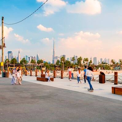 People strolling around Beachside boulevards
