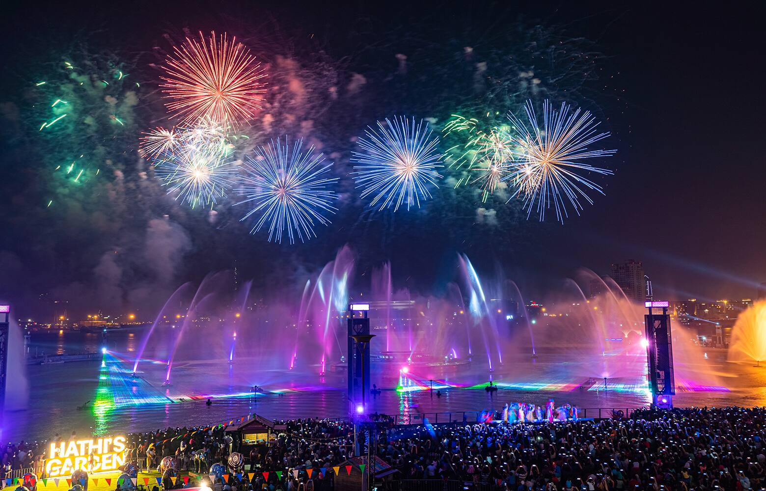 Big fireworks display at Dubai Festival City Mall